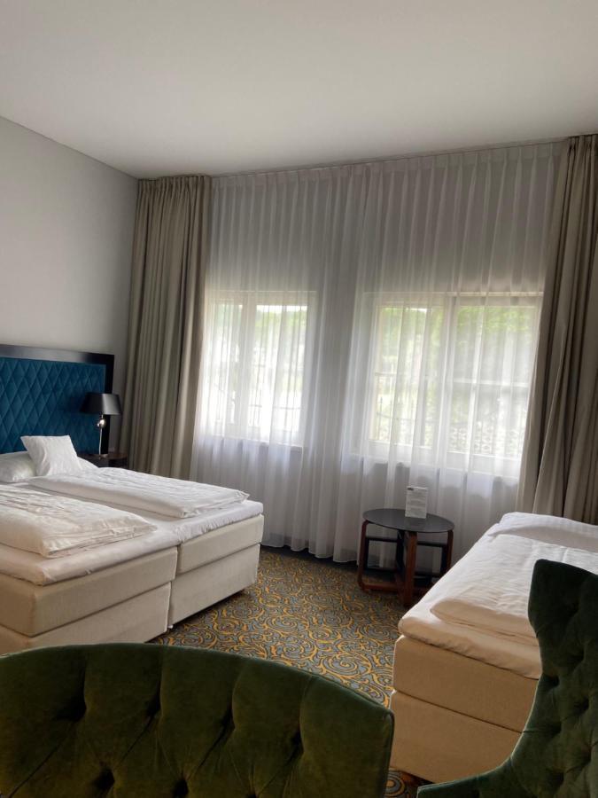 Palac Na Wodzie & 3* Єленя-Ґура