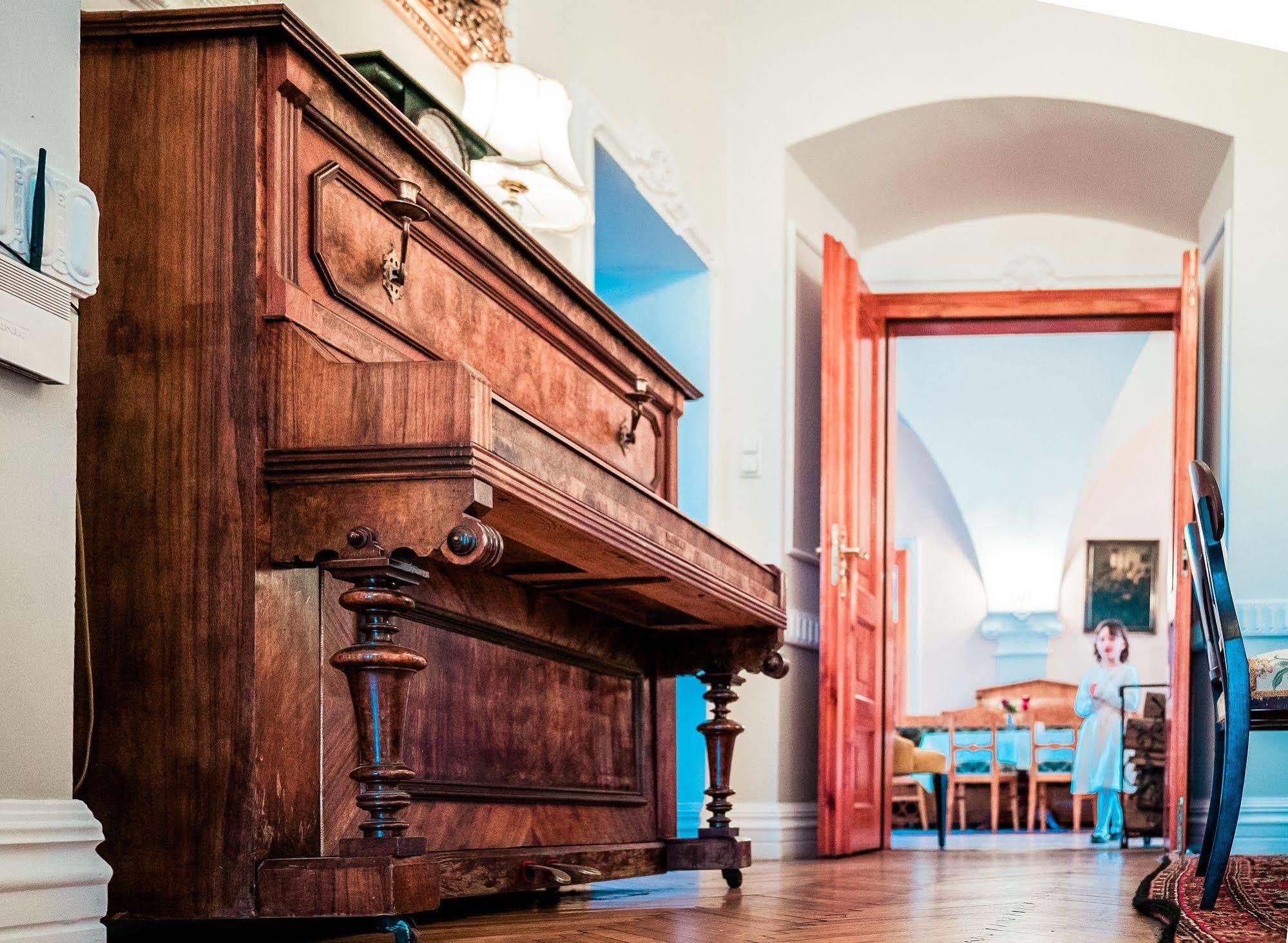 Pałac Na Wodzie Hotel apartamentowy Jelenia Góra